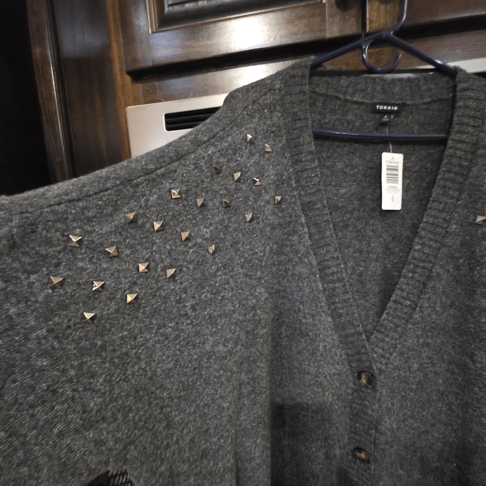 Torrid Charcoal Embellished Cardigan New With Tags - Picture 4 of 10